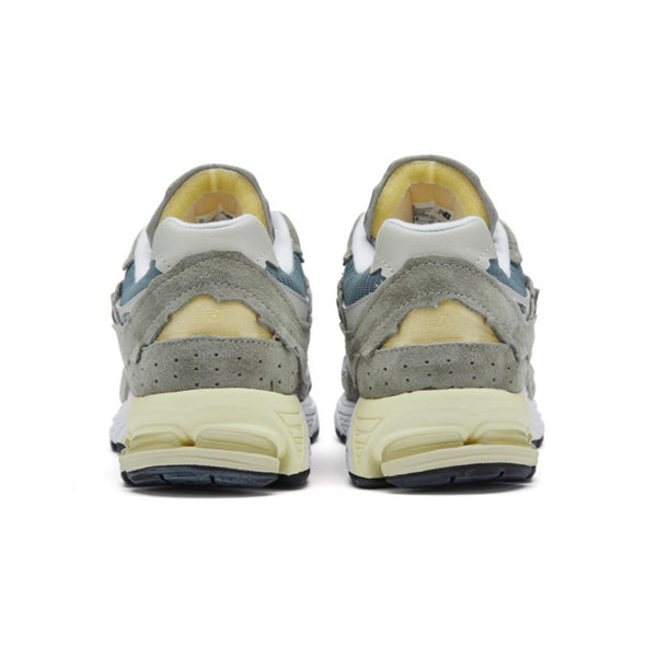 NEW BALANCE 2002R PROTECTION PACK MIRAGE GREY